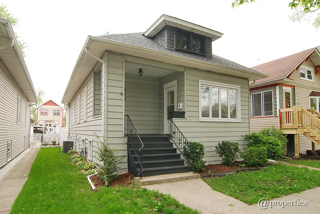 908 Lathrop Ave photo 1