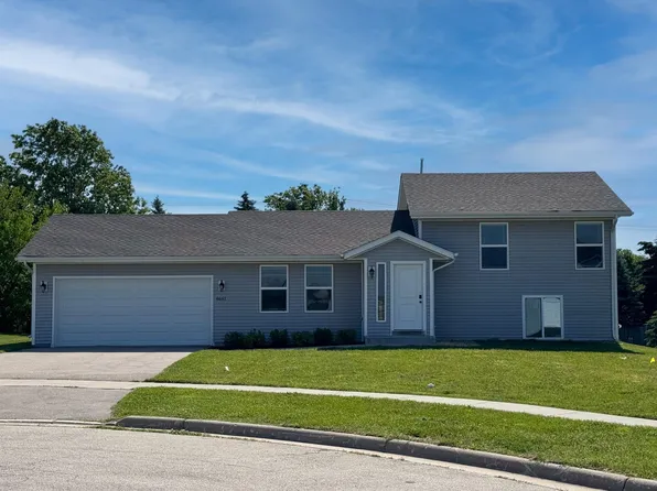 4661 Katsura Dr, Loves Park, IL 61111
