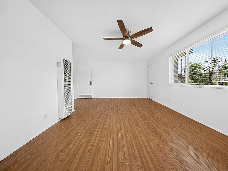 6944-6954 Coldwater Canyon Ave — Photo 20