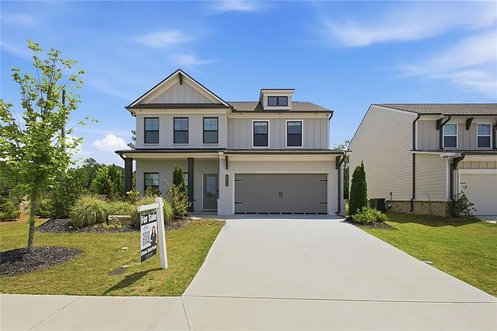 4 bed, 3.0 bath, 2744 sqft, $3,865 — Photo 1