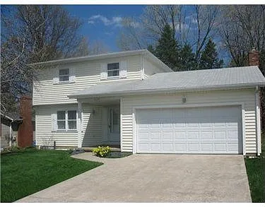 5625 Mill St photo 1