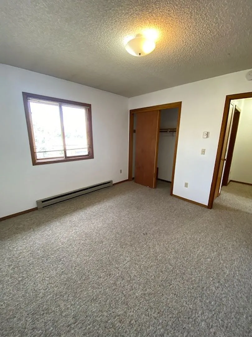 3 Bedroom 2 1/2 Bathroom Townhouse- Close To Msu- — Photo 2
