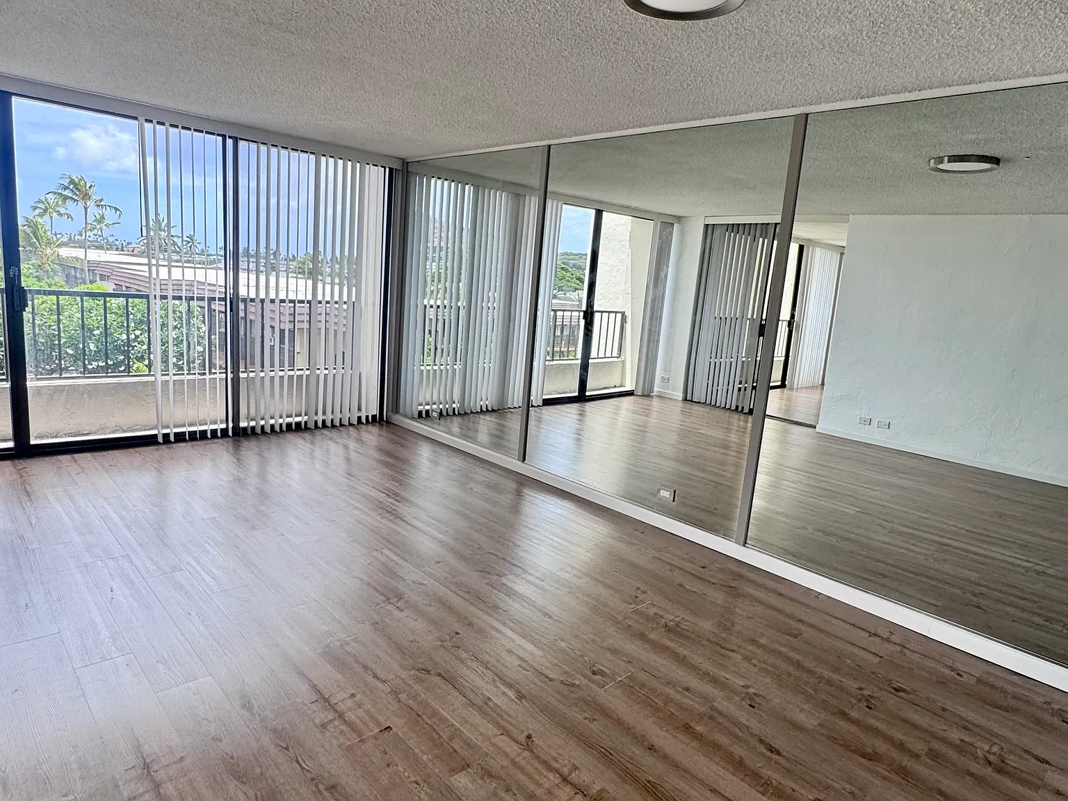 Lunalilo Home Rd, Honolulu — Photo 2