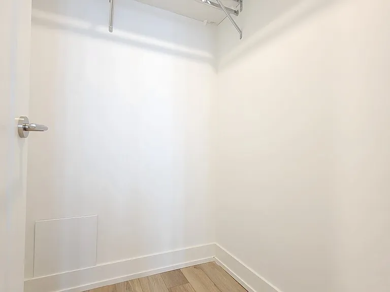 8 Cedarland Dr #1002 — Photo 9