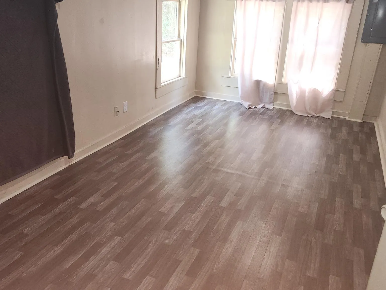 1 bed, 912 sqft, $750 — Photo 2