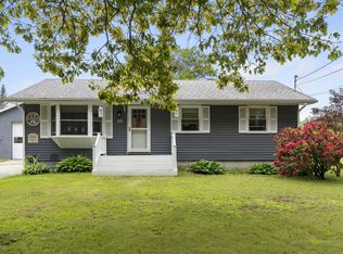 33 Webster Rd, Freeport, ME 04032