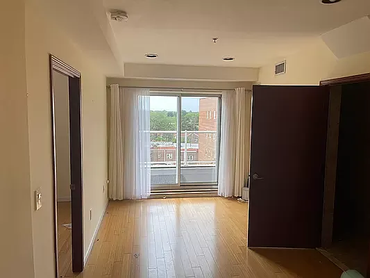 Rented by 18 REALTY | media 3