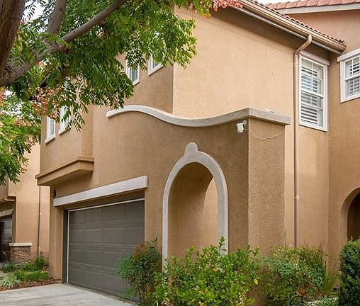 2nd image of 27716 Mahogany Row
