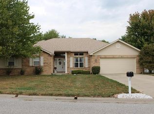 425 Goldenrod Ln, Swansea, IL