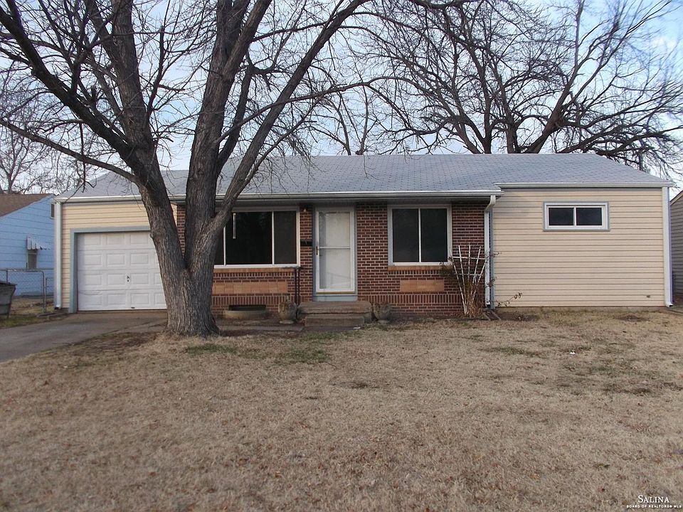 1st image of 740 Vassar Dr