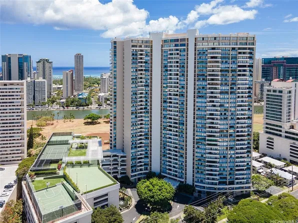 2333 Kapiolani Blvd APT 3215, Honolulu, HI 96826