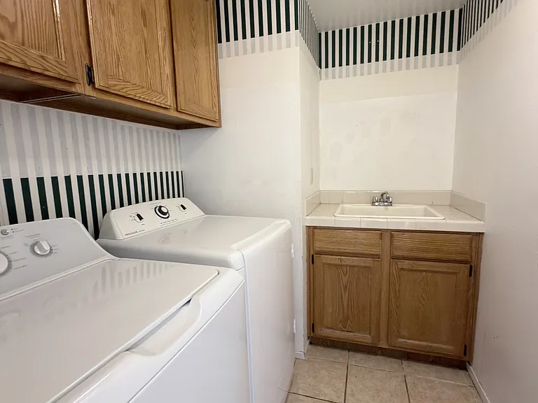 7620 Marluna Ct — Photo 16