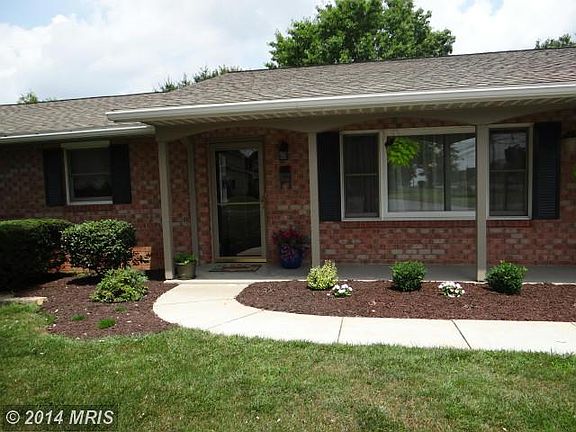 3rd image of 15 Jackson Dr