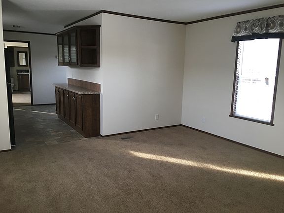 3rd image of 132 Springhill Dr #132