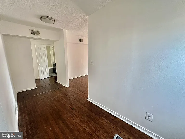 2015 S Lincoln St — Photo 13