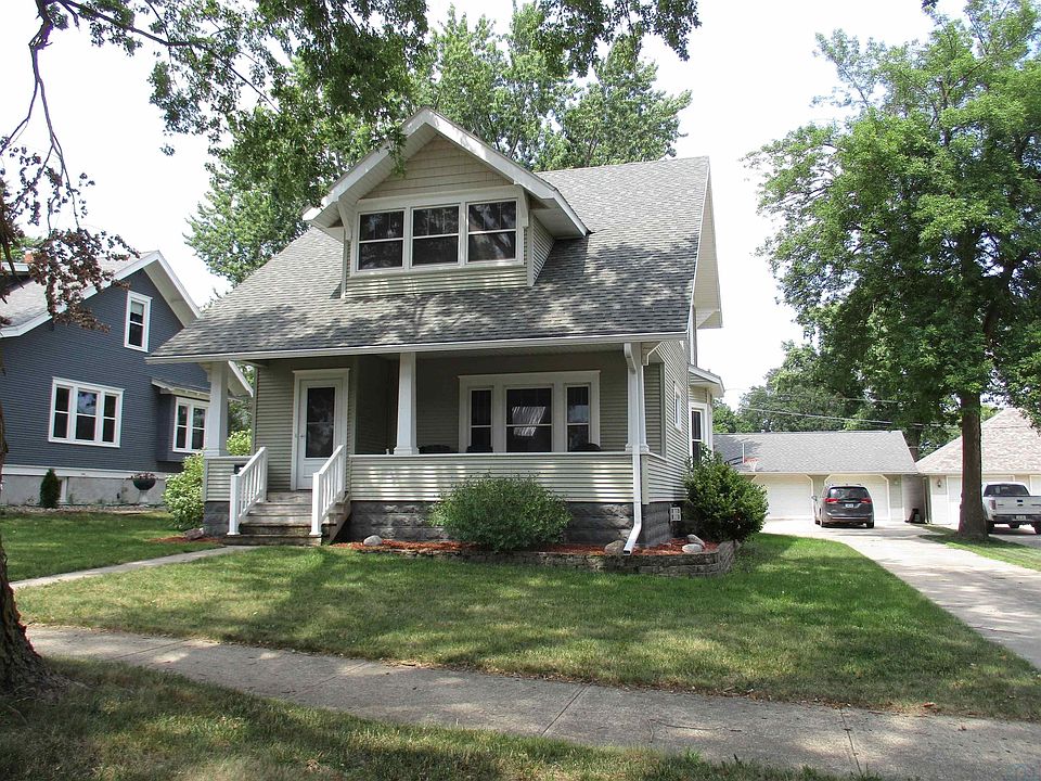 1st image of 1126 W Cedar St