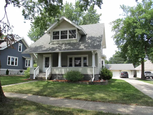 1126 W Cedar St, Cherokee, IA 51012