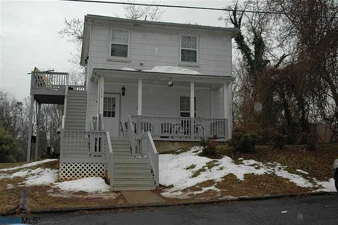 2nd image of 1623 Grove Street Ext