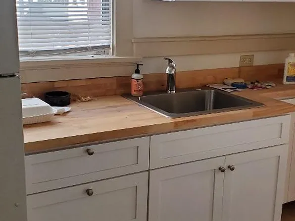 724 Wesley Way APT 3, Oakland, CA 94610