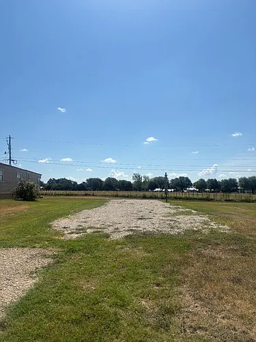 312 Private Road 1610 Photo 1
