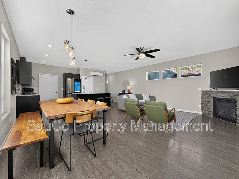 832 SE Cedar St — Photo 6
