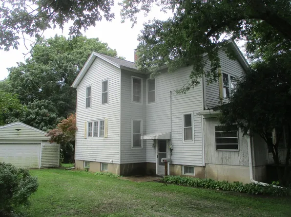 151 Jones St, Ottawa, IL 61350