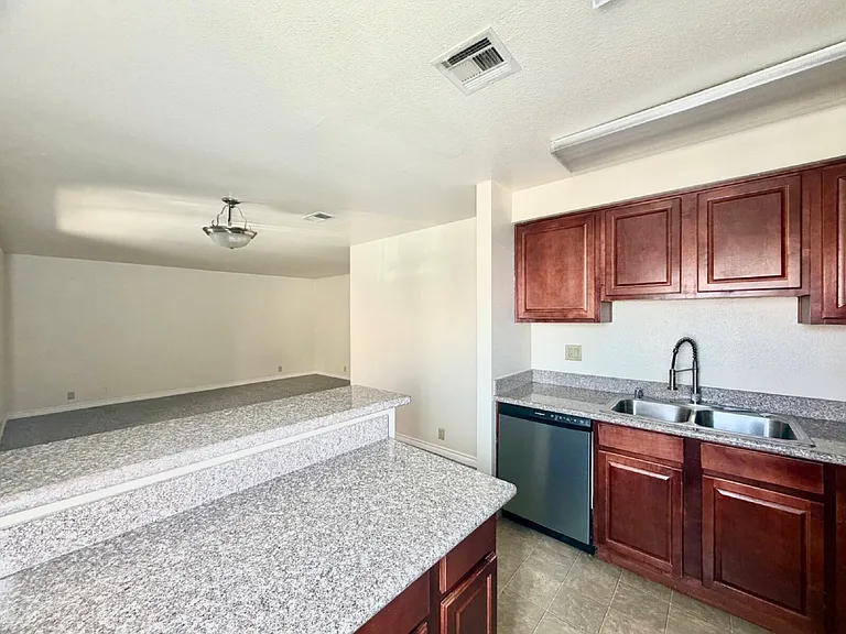 5281 River Glen Dr #222 — Photo 28