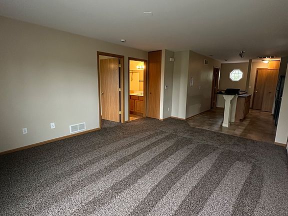 3rd image of 1931 Dupont Dr Unit 201