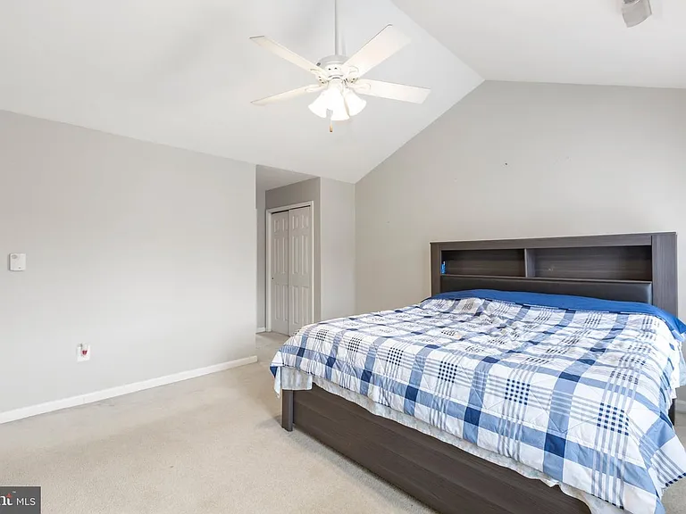 10103 Cotter Ct — Photo 33