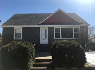 1492 Reaney Ave, Saint Paul, MN 55106