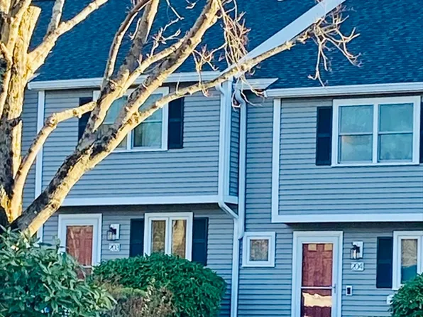 204 Standpipe Dr Unit 204, Rockland, MA 02370