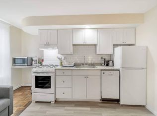 412 S 15th St APT 2R, Philadelphia, PA 19146