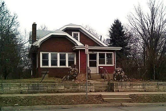 1st image of 2713 School St