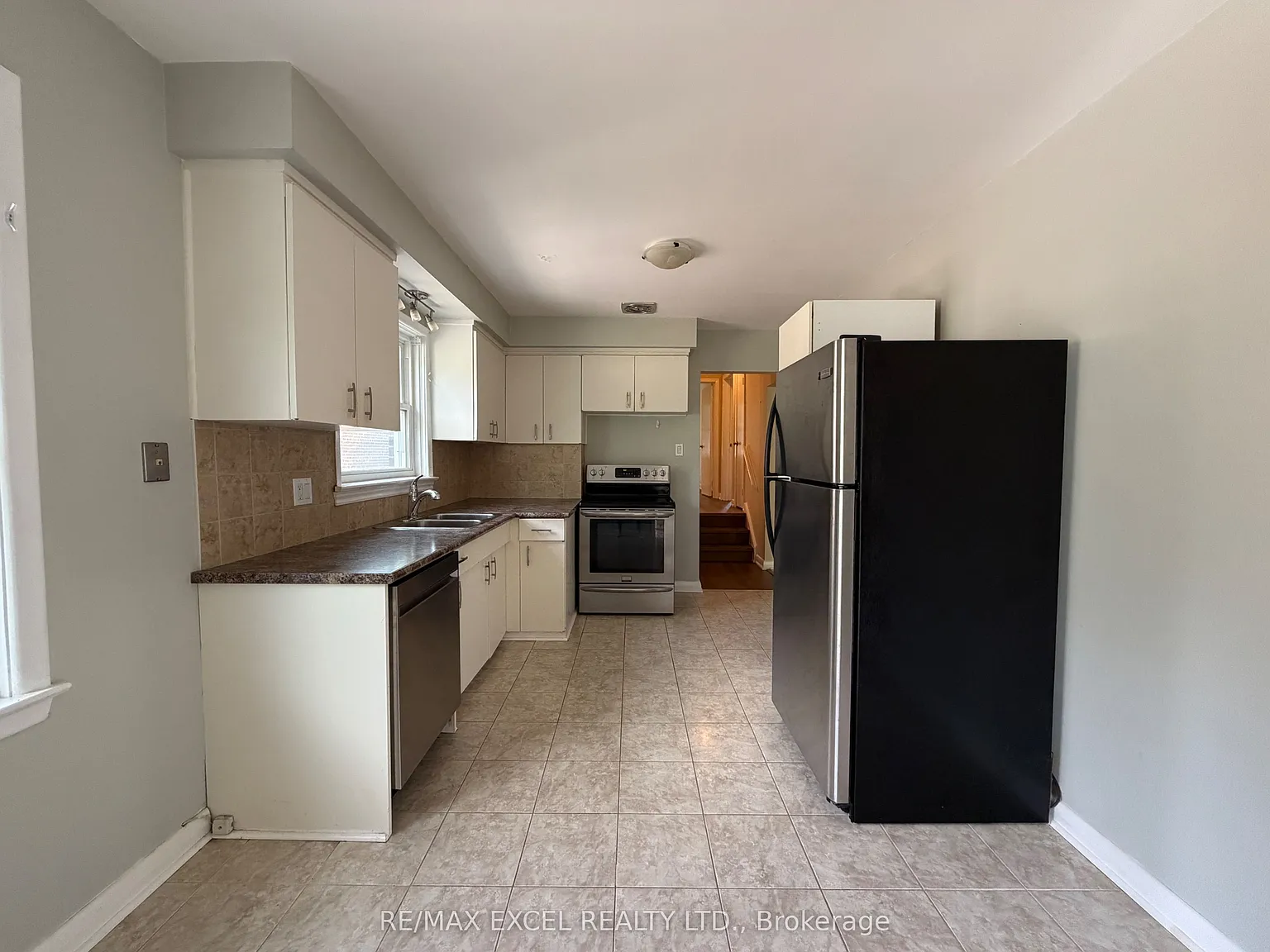 2 bed, $2,300 — Photo 2