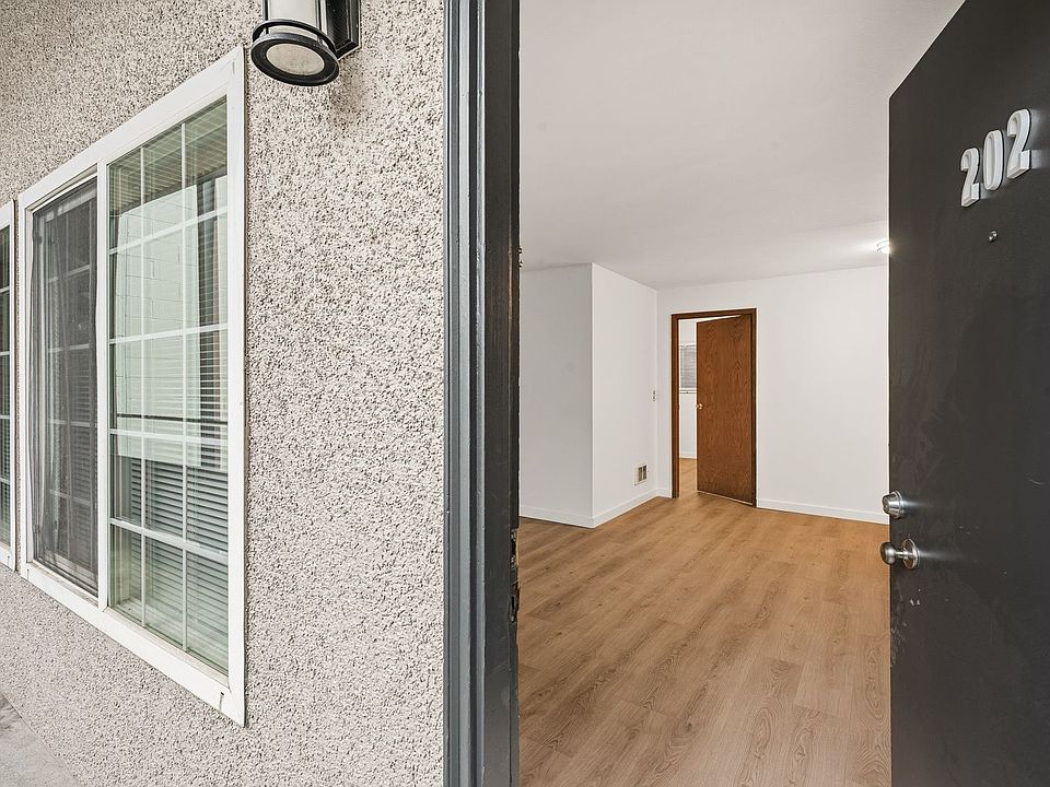 1st image of 2349 10th Ave E APT 202
