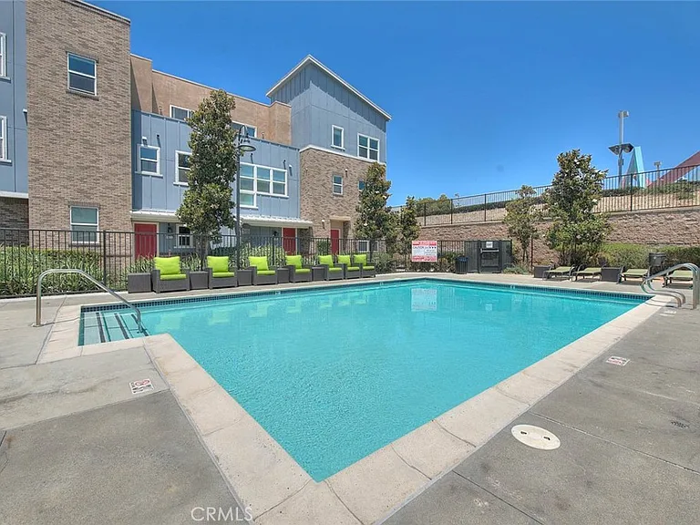 8836 Banyan — Photo 47