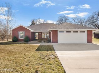 115 Shelton Dr, Holts Summit, MO 65043
