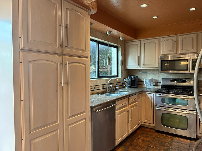 4420 Catlin Cir #A — Photo 8