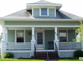 425 E 31st St, Davenport, IA 52803