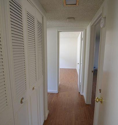 5th image of 1341 Lexington Dr APT 2