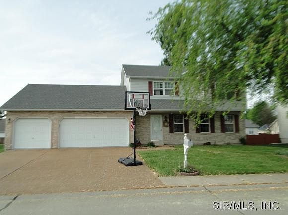 1st image of 105 Joan Dr
