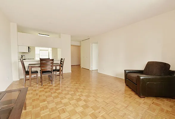 Rented by Noble Realty | media 16