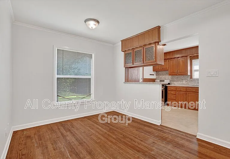 4309 Curzon Ave — Photo 4