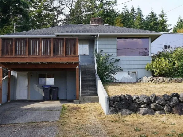 1309 Crawford Dr, Bremerton, WA 98312