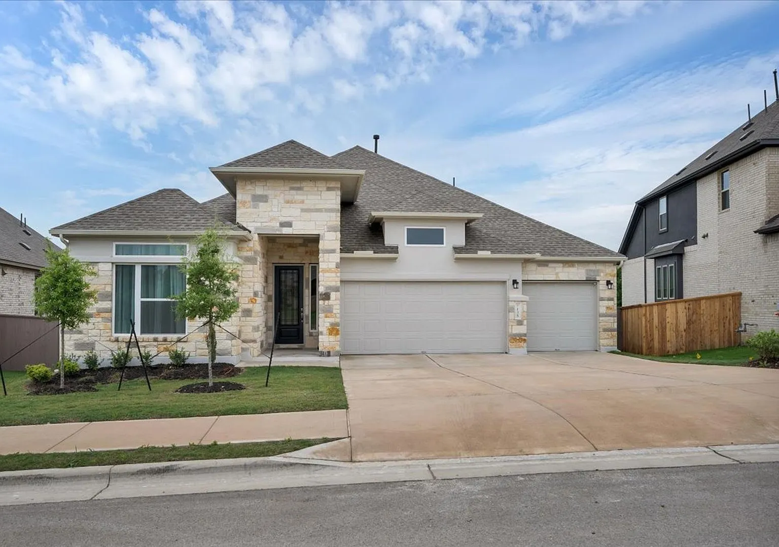 Brand New Home In Kyle-Close to Everything! — Photo 1