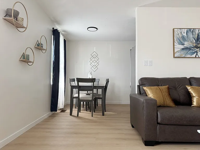 609 Cypress St #609 — Photo 2
