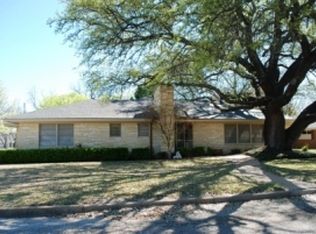 703 W 14th St, Brady, TX 76825