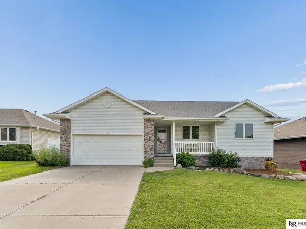 12314 S 218th Ave, Gretna, NE 68028