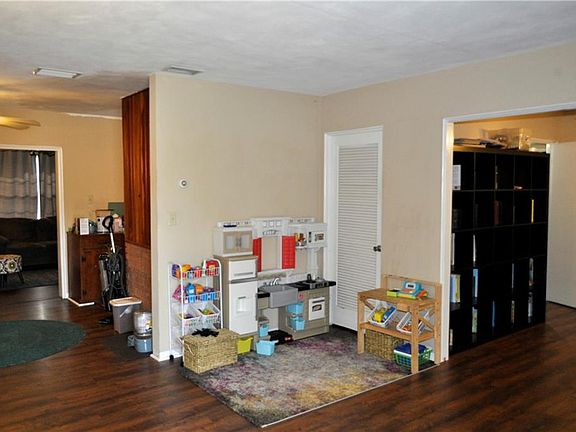 2nd image of 217 Westover St