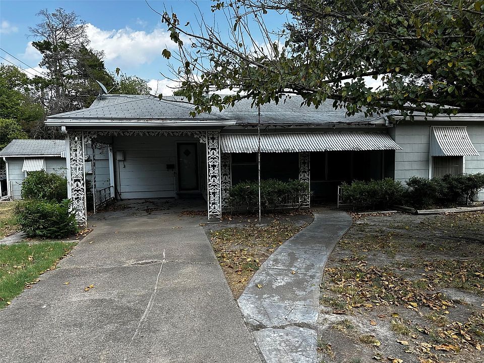 1st image of 4103 4th St